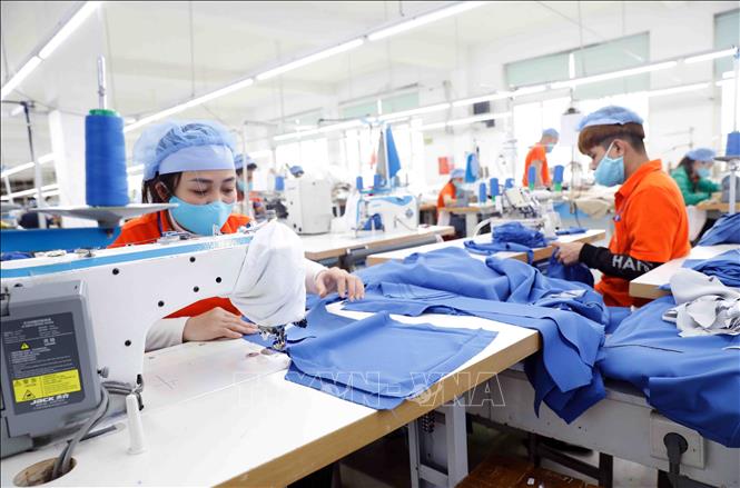 Vietnam's textile and garment industry welcomes high-tech FDI