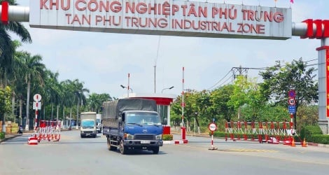 Ho Chi Minh City leaders working with investors to accelerate FDI disbursement