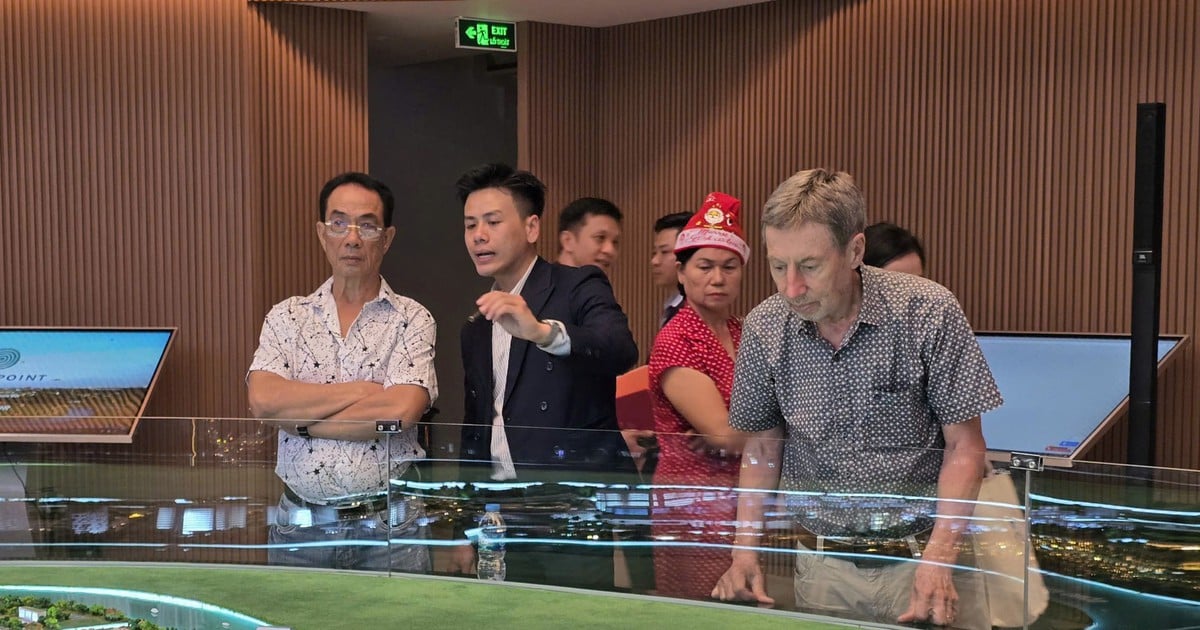 Illustration of foreign property buyers in Vietnam from vietnam.vn coverage