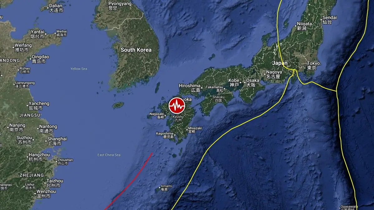Epicenter map showing the M6.8 earthquake location near Kumamoto, Kyushu