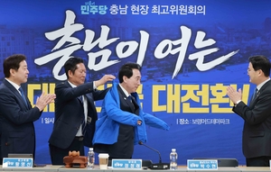 Photo related to June 3 local election nominations