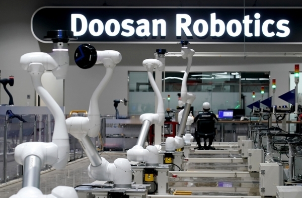 Foreign investors pivot from chips to robotics/ESS