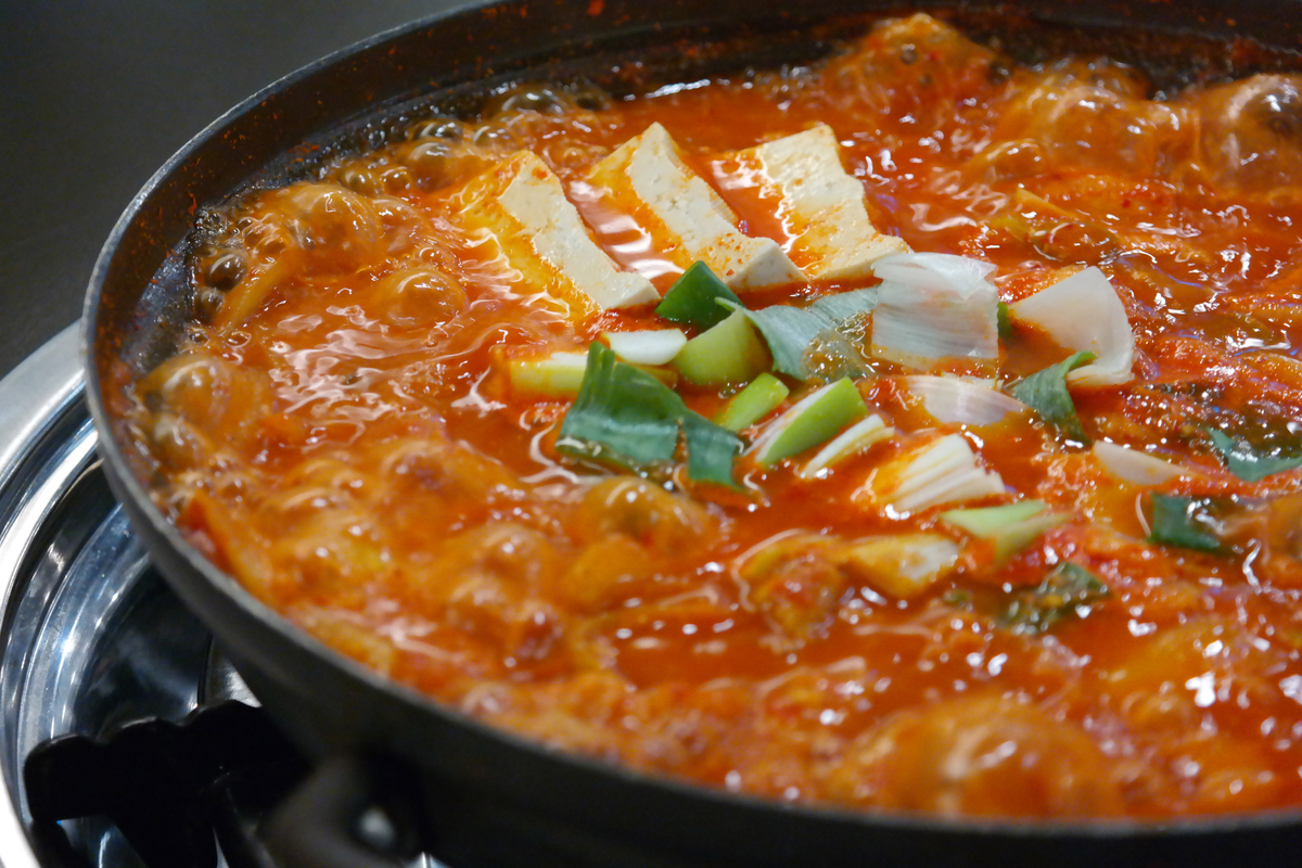 Rising kimchi stew prices in Korean diners