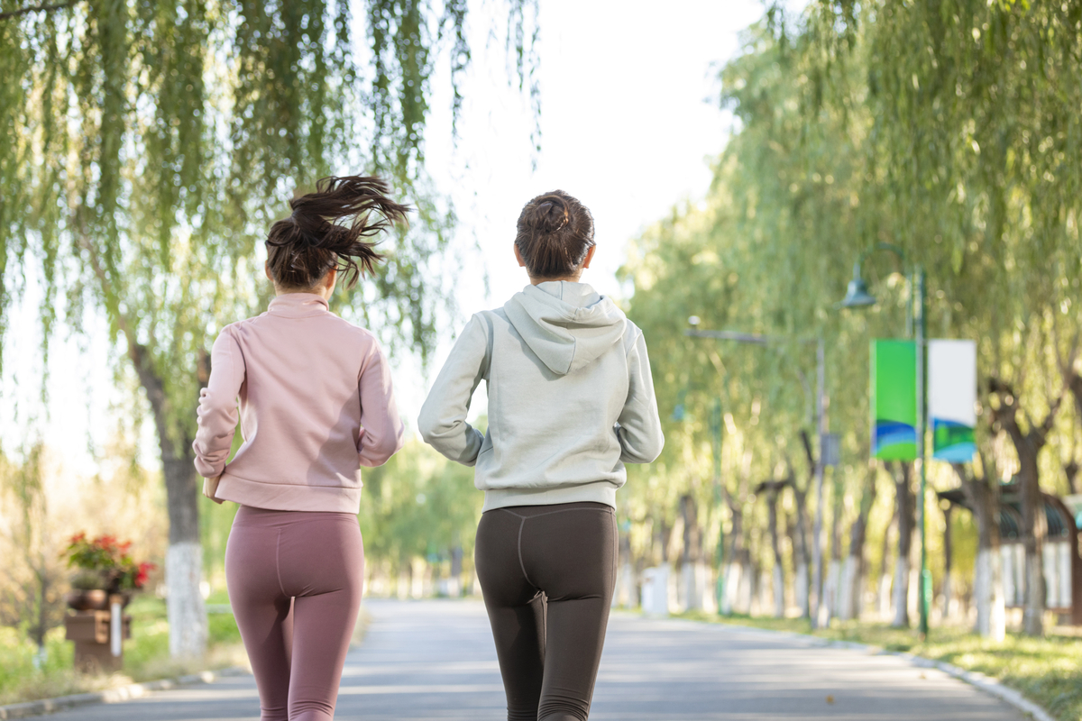 Seoul runners participating in a local running event