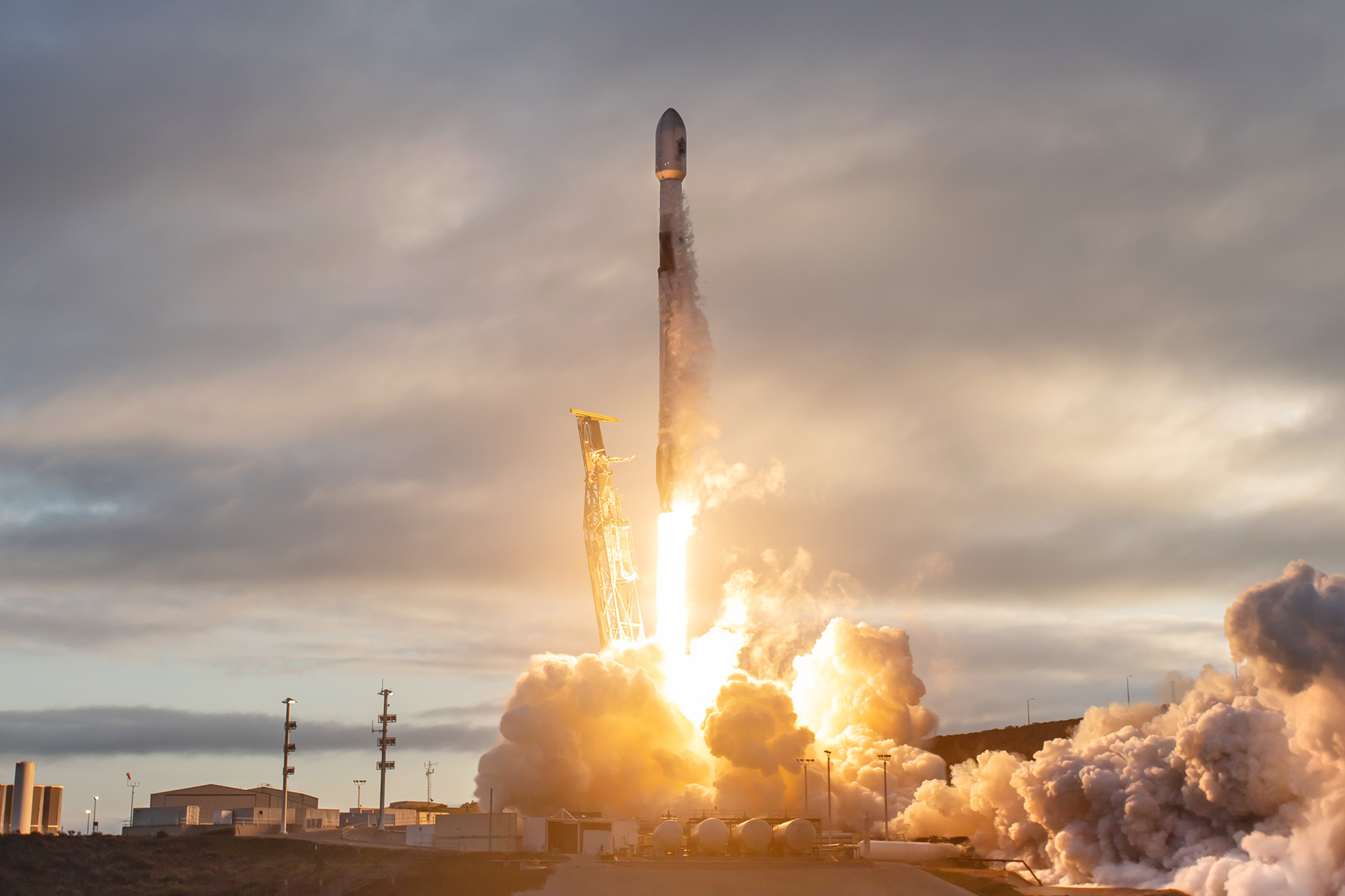 Photo of a SpaceX Falcon 9 rocket launching from Vandenberg Military Space