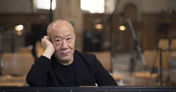 Joe Hisaishi conducting the Los Angeles Philharmonic