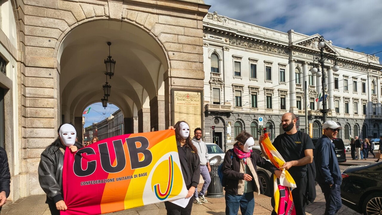 La Scala workers protest