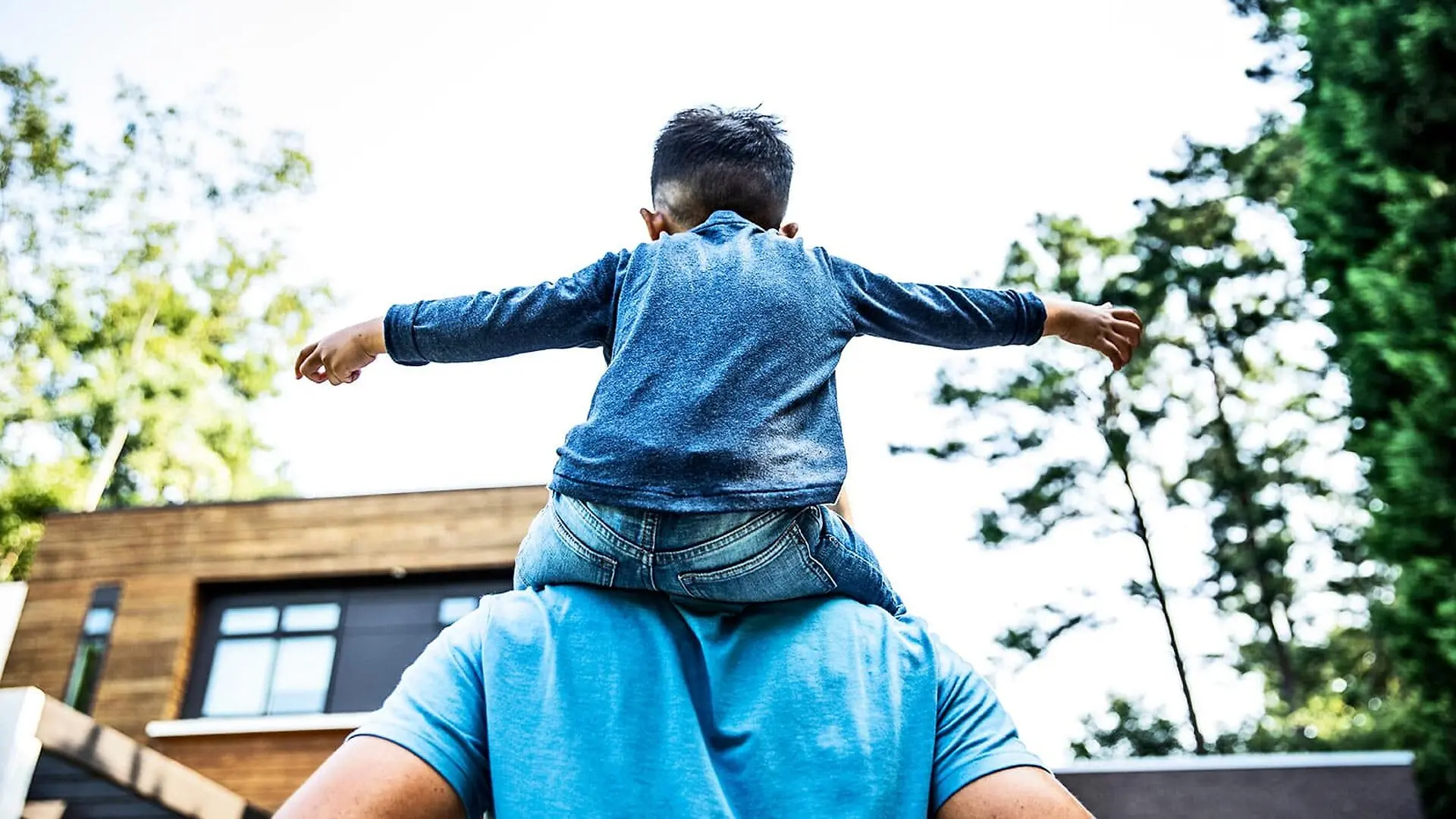 Illustration of early parenting habits influencing neural markers for joy
