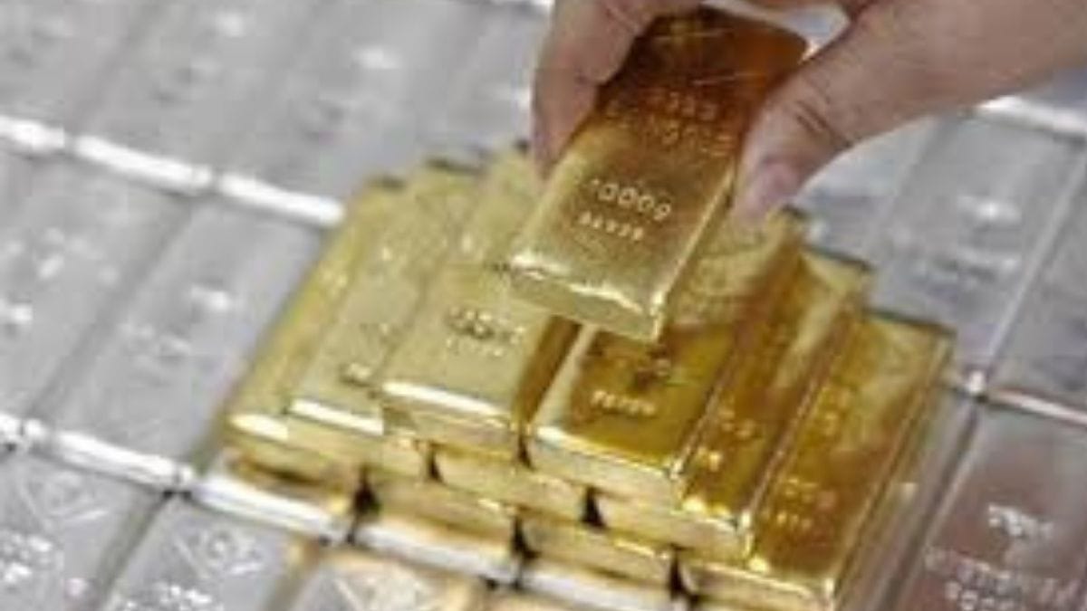Commodities markets snapshot with oil prices tumbling