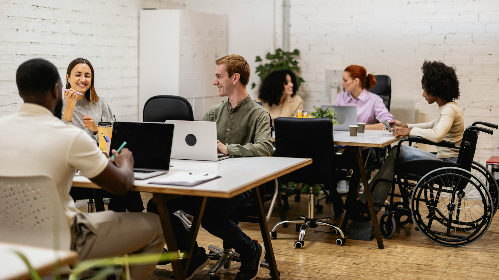 TELUS and L-Spark AI Accelerator program supporting Canadian AI startups with supercomputer access