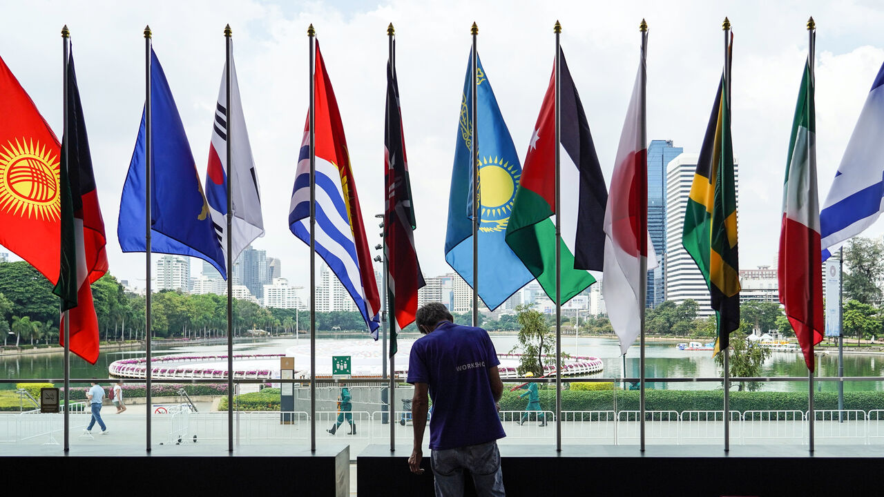 IMF report related image