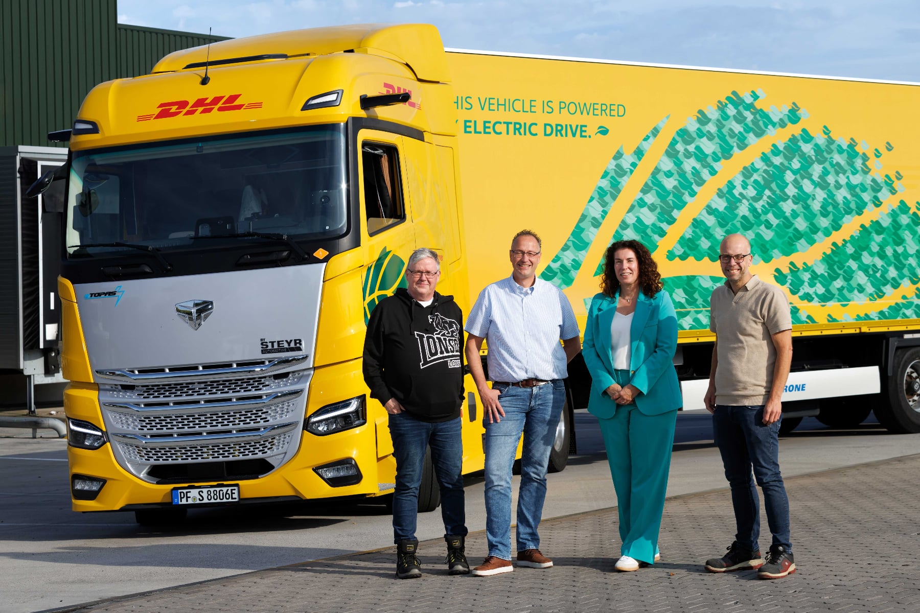 DHL Freight SuperPanther eTopas 600