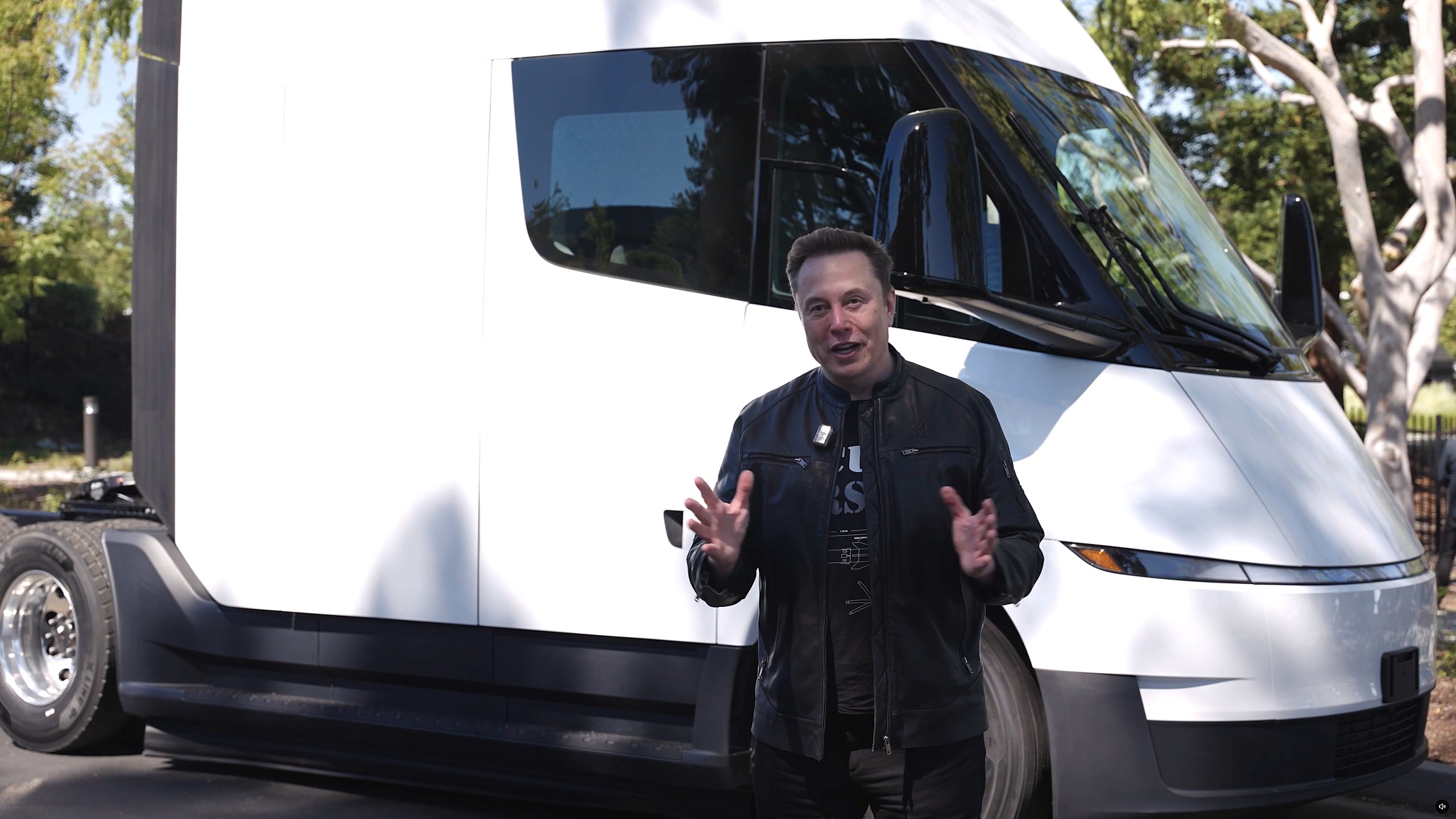 Tesla Semi truck assembly line and Q3 earnings context