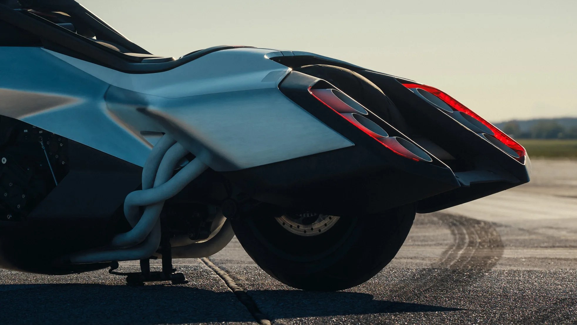 BMW Vision K18 six-cylinder concept motorcycle