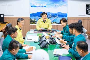 호우 대비 현장 점검을 진행하는 남해군 관련 이미지