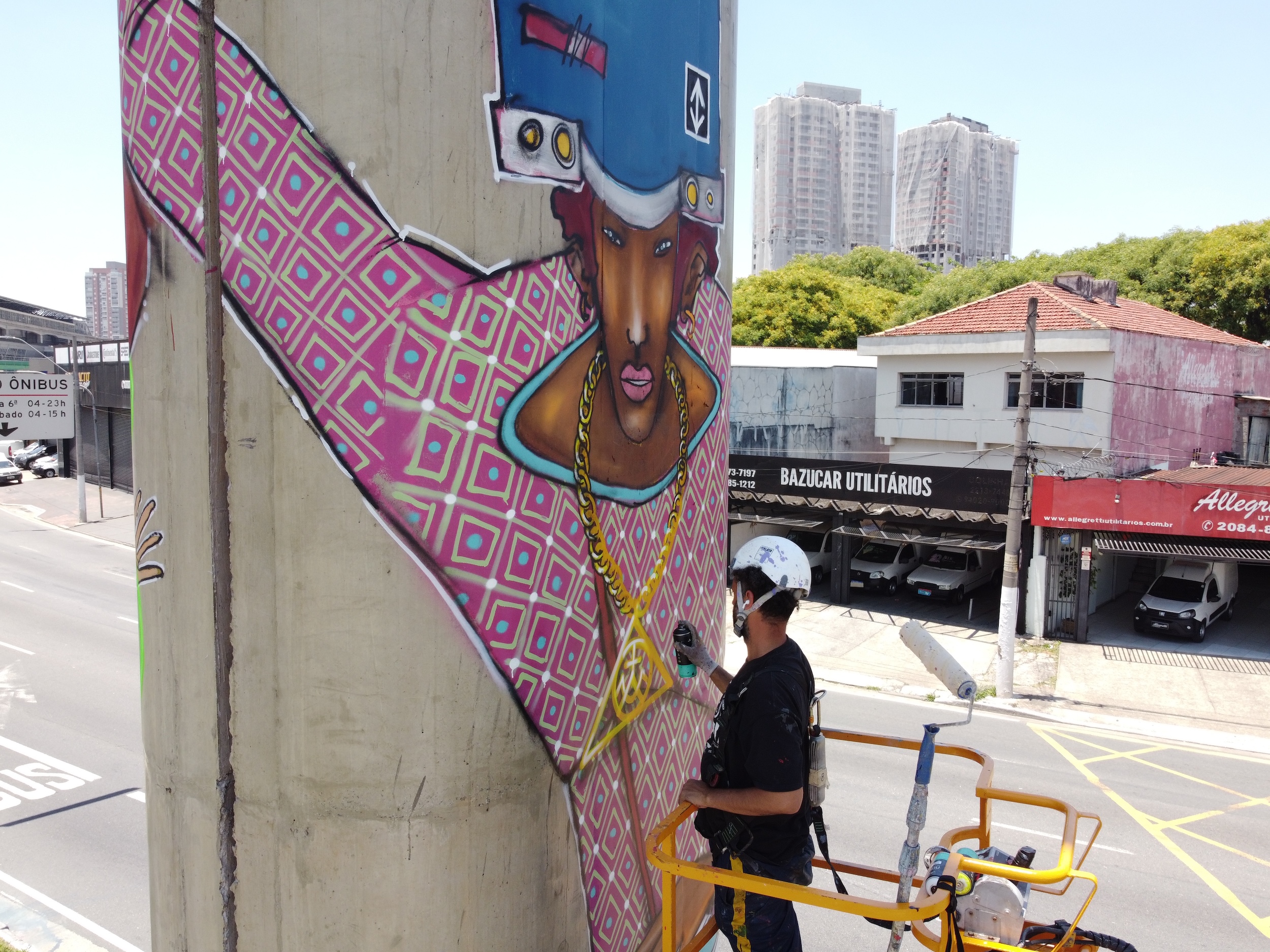 Enivo's monumental mural series in São Paulo's Vila Prudente neighborhood