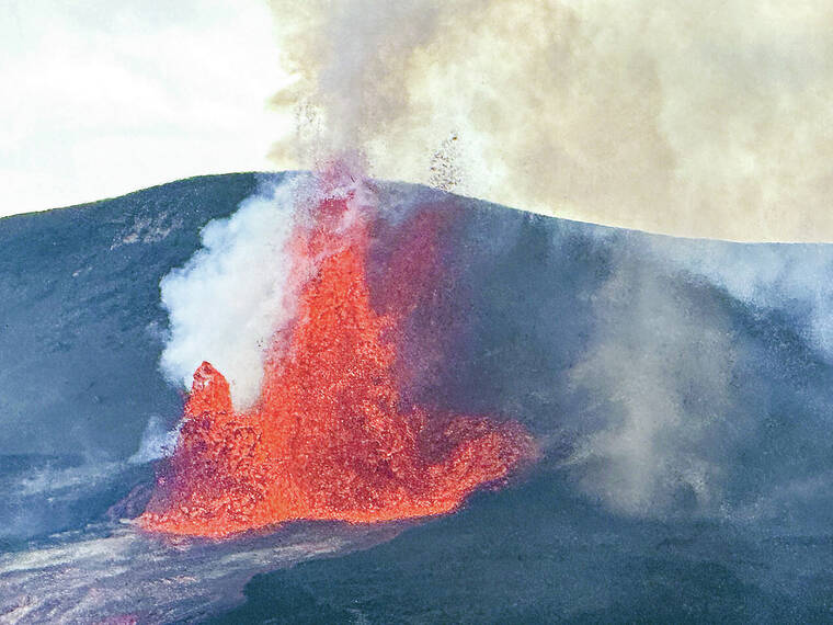 Volcano watch photo showing eruption activity in Hawaii