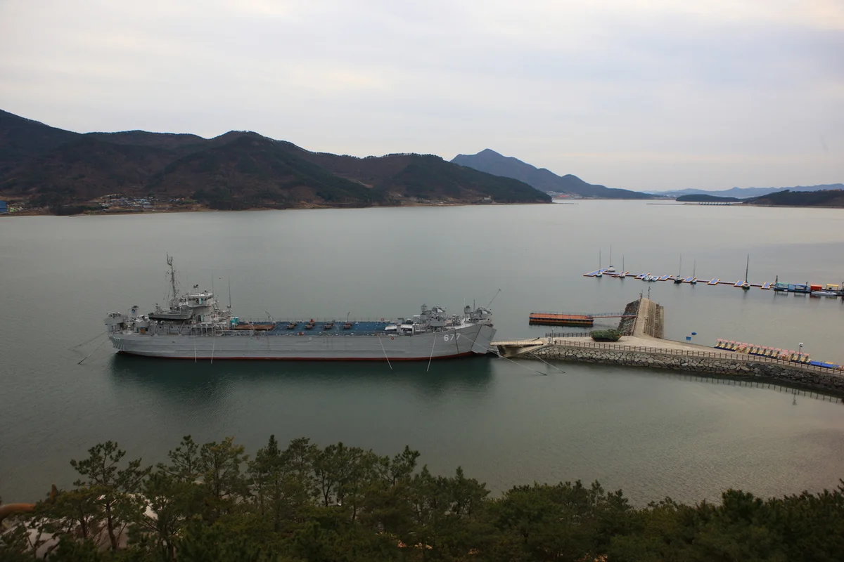 경남 5월 추천 명소 — 황매산 철쭉 등 경남의 대표 자연 관광지들