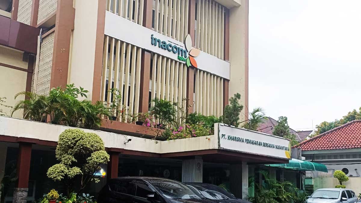 CPO prices in Indonesia's domestic market weakened as Bursa Malaysia futures fell
