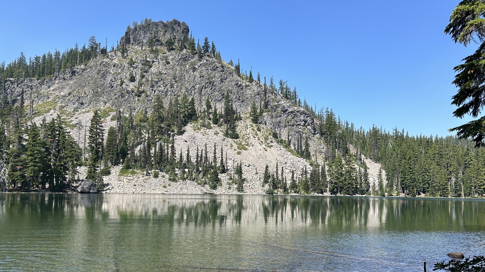 Rosary Lakes in Oregon