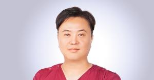 반려동물 건강 관리와 의료 서비스를 다루는 이미지