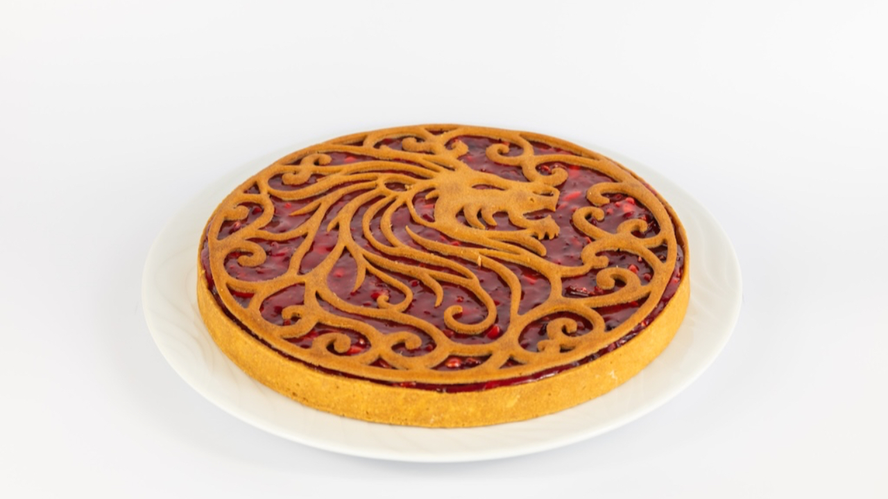 The Praline d'Or winning traditional tarte by Jospy Collado at the Mondial de la Praline 2026