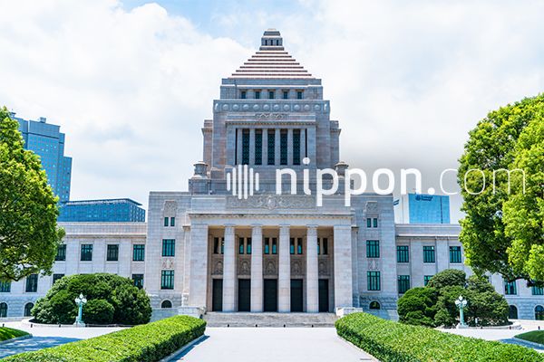 nippon.com aging society article featured image
