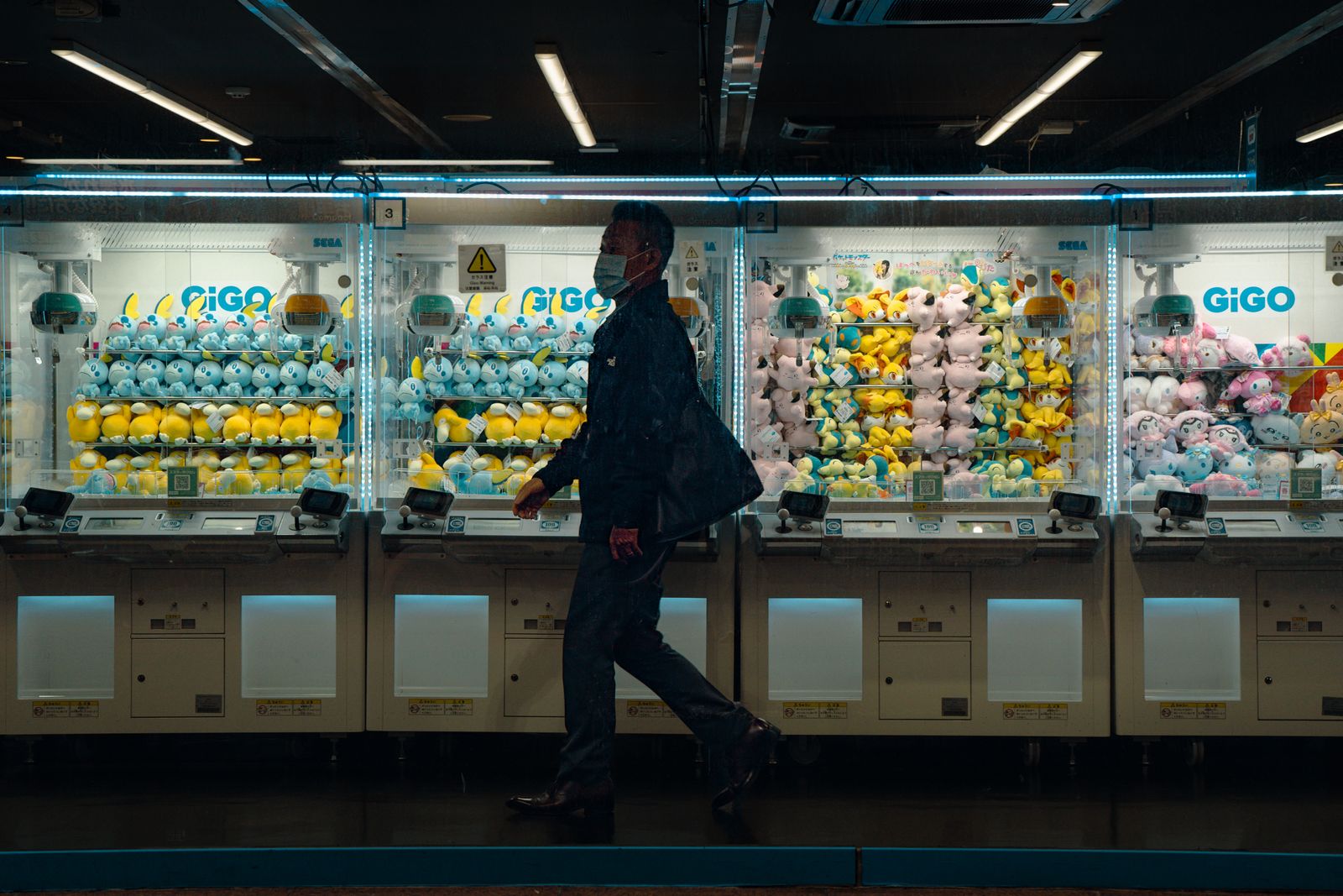 GiGO arcade interior with plush toys and crane machines