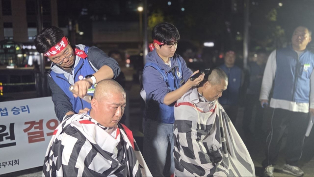 Busan Subway Fixed-Term Workers Strike Article Image