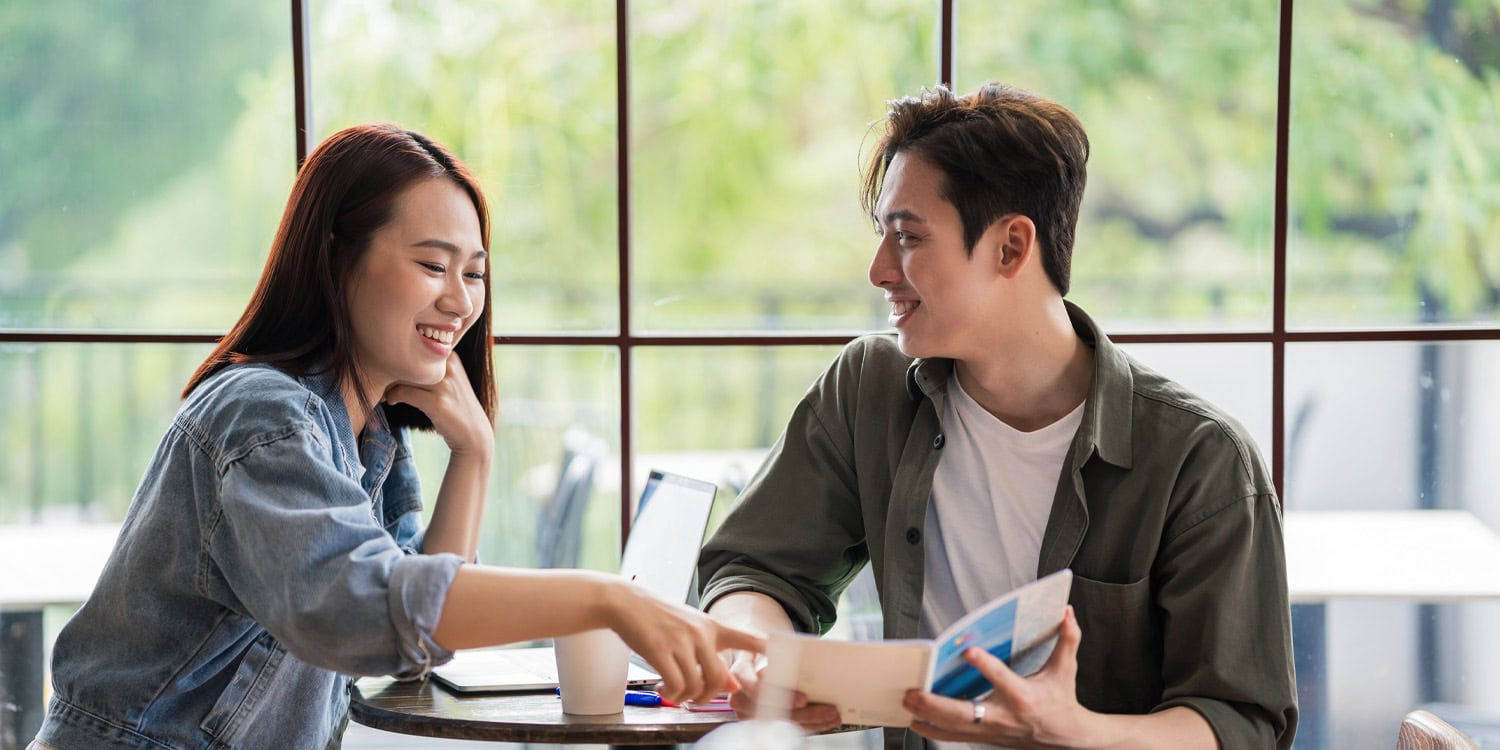 Young couple on a coffee date — illustrating new research on how romance expectations shape singlehood