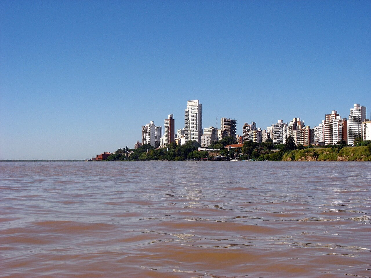 View of the Paraná River near Rosario, where the new concession operates