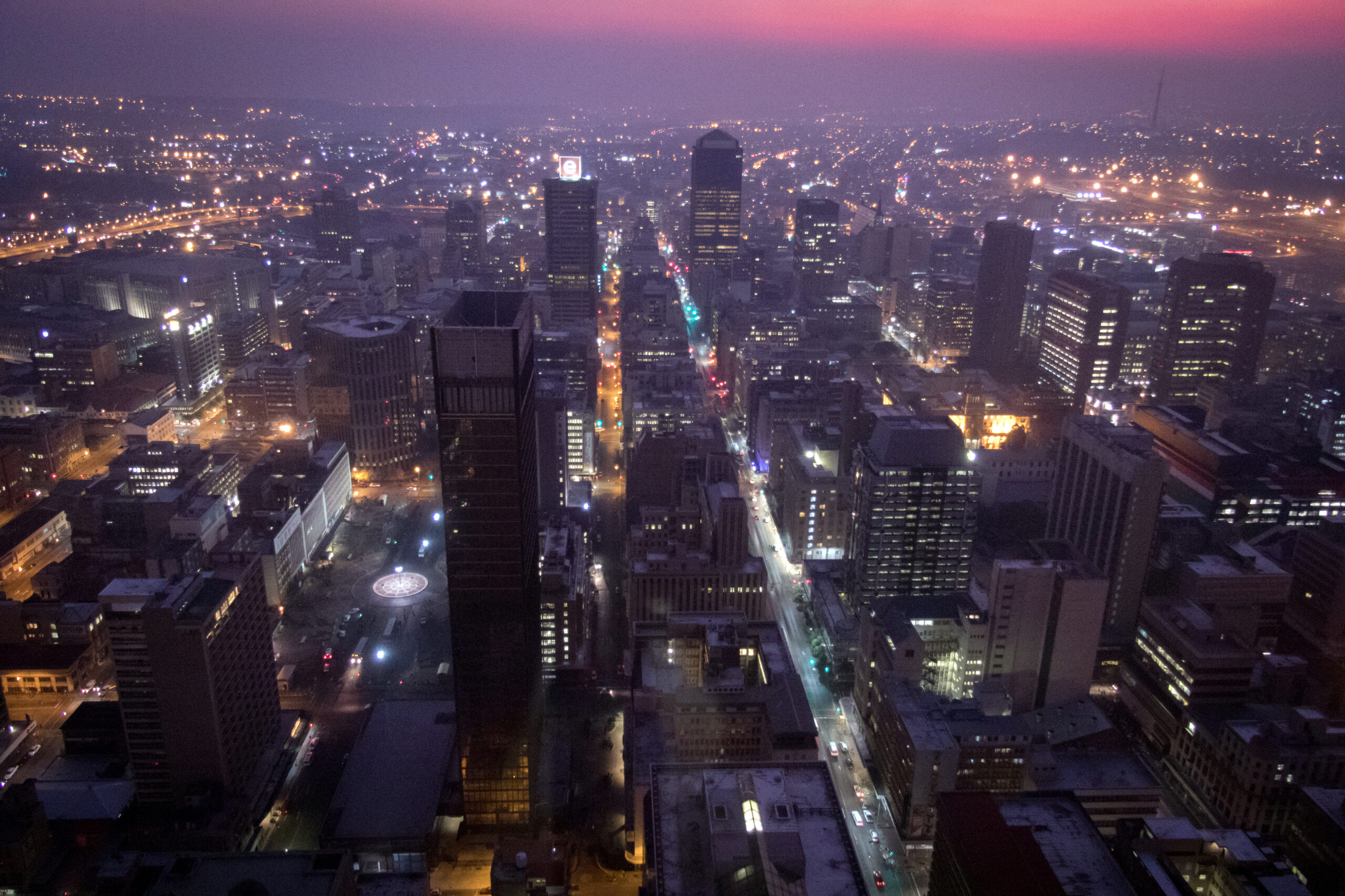 Foreign investors pour record funds into African stocks