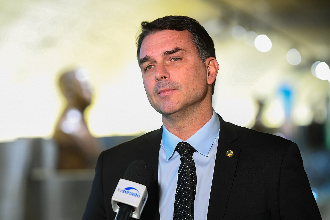 Flávio Bolsonaro leads 2026 polls