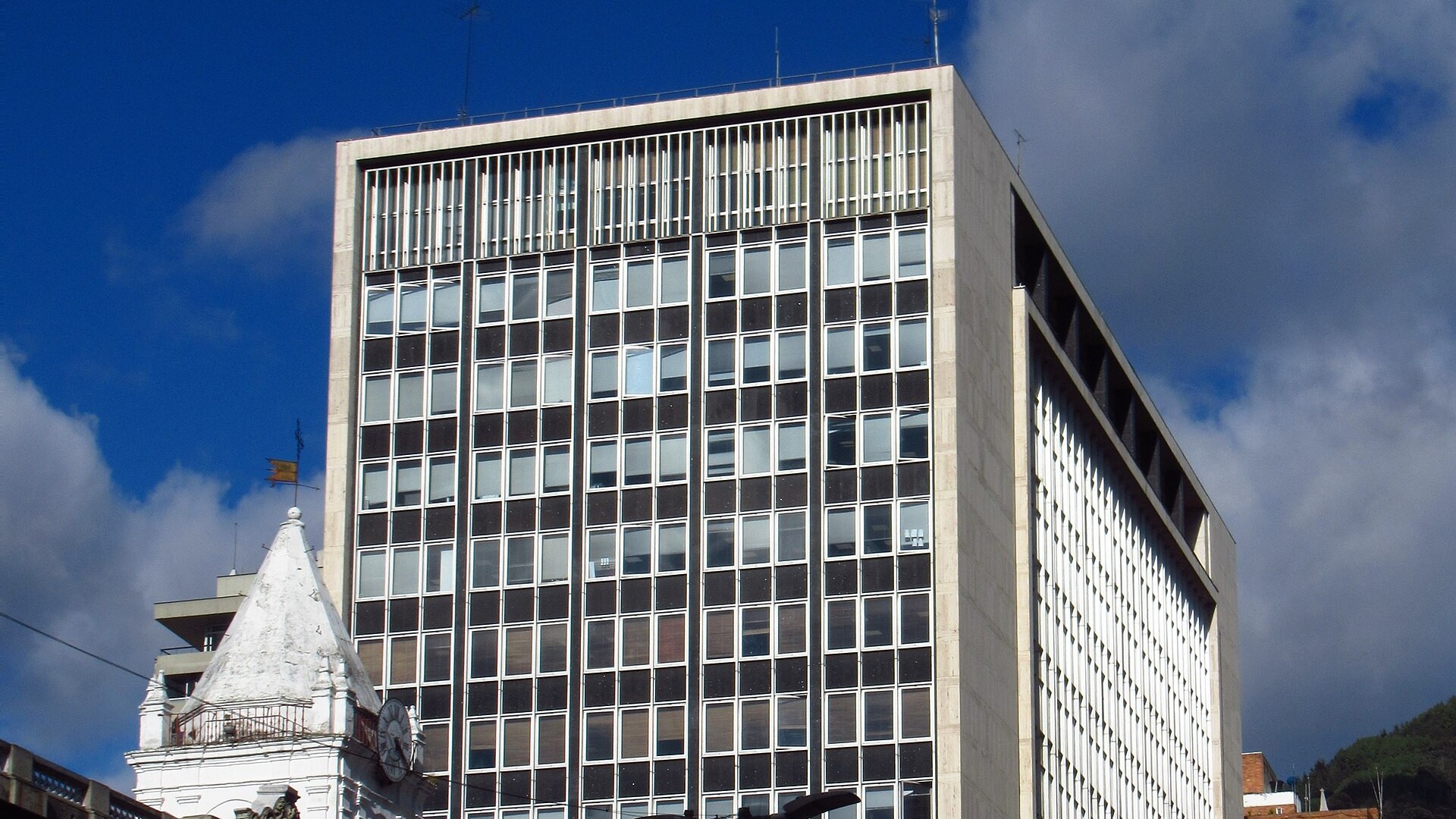 Colombia central bank building