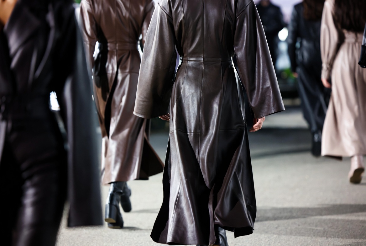 Hermès Fall 2026 runway collection showcased in Los Angeles with flowing tailoring and modern luxury silhouettes