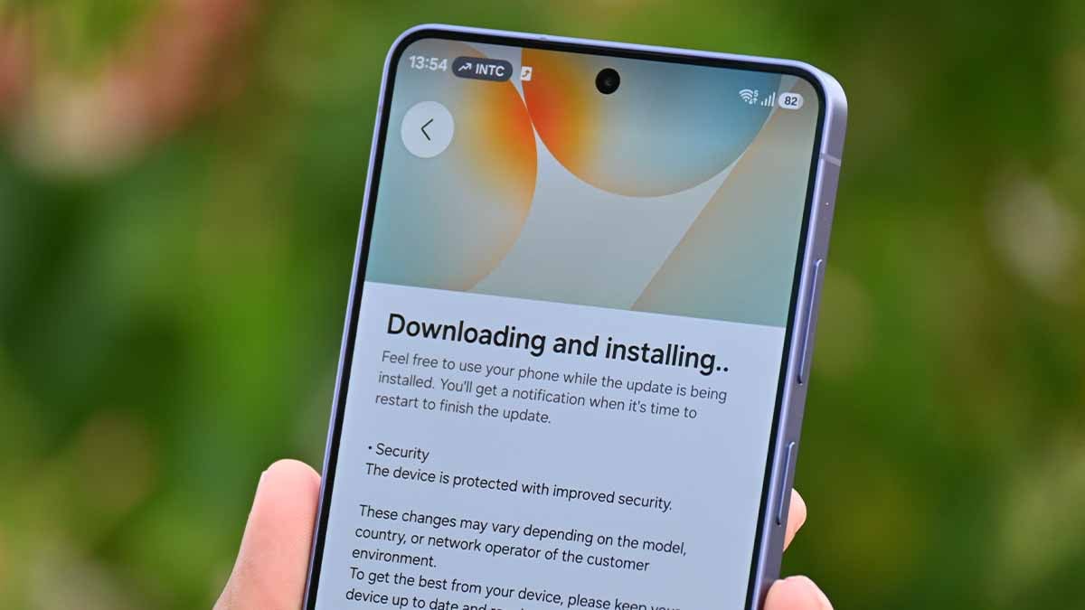 Samsung One UI software update graphic