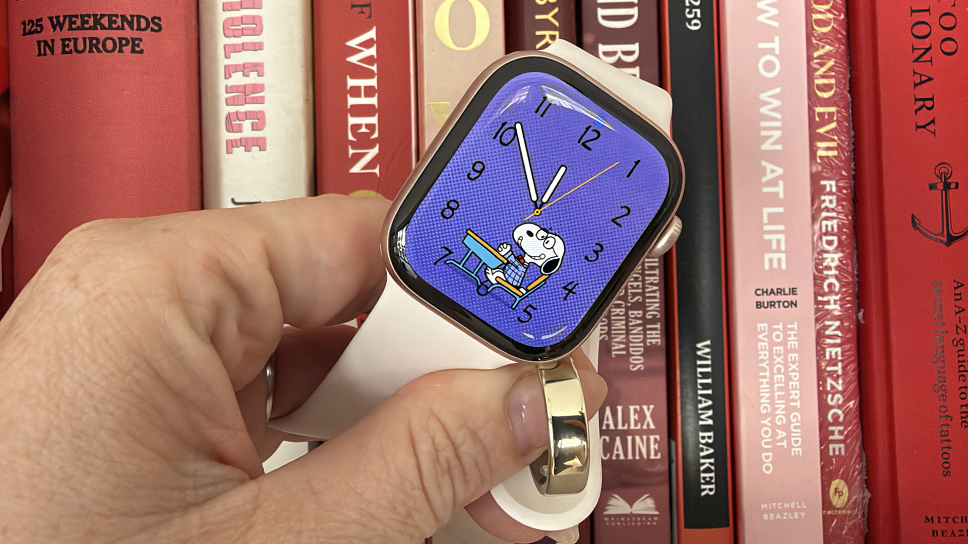 Apple Watch and Oura Ring side-by-side comparison