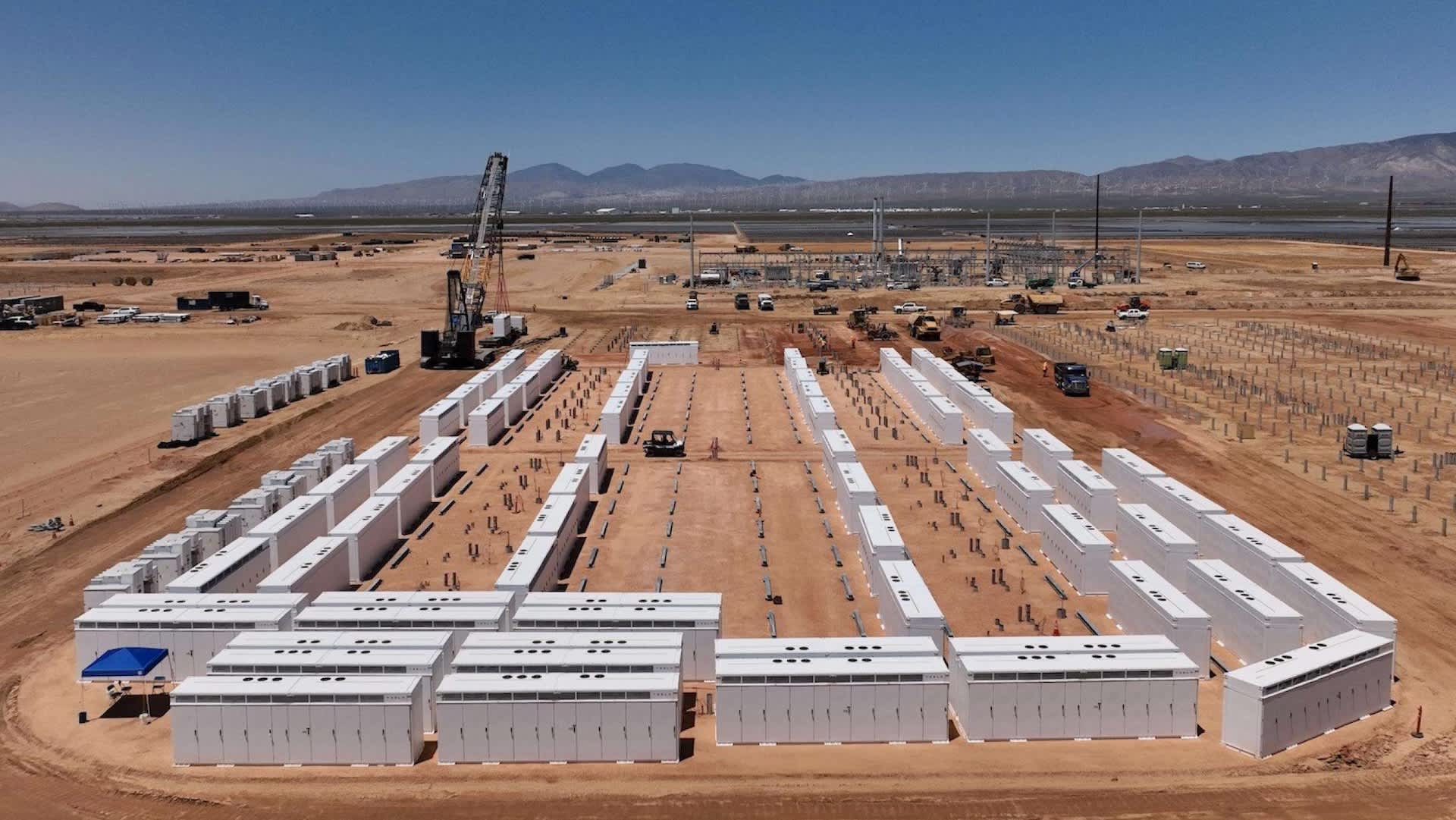 US battery storage growth chart showing capacity increase