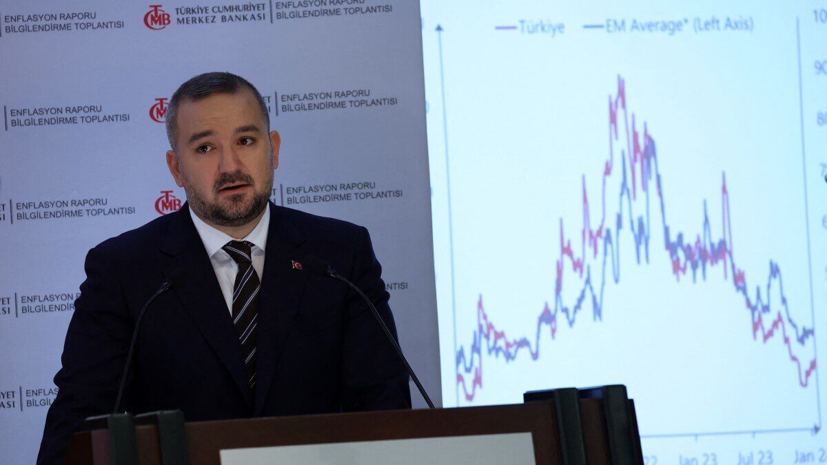 TCMB Başkanı Fatih Karahan'ın enflasyon raporu sunumu