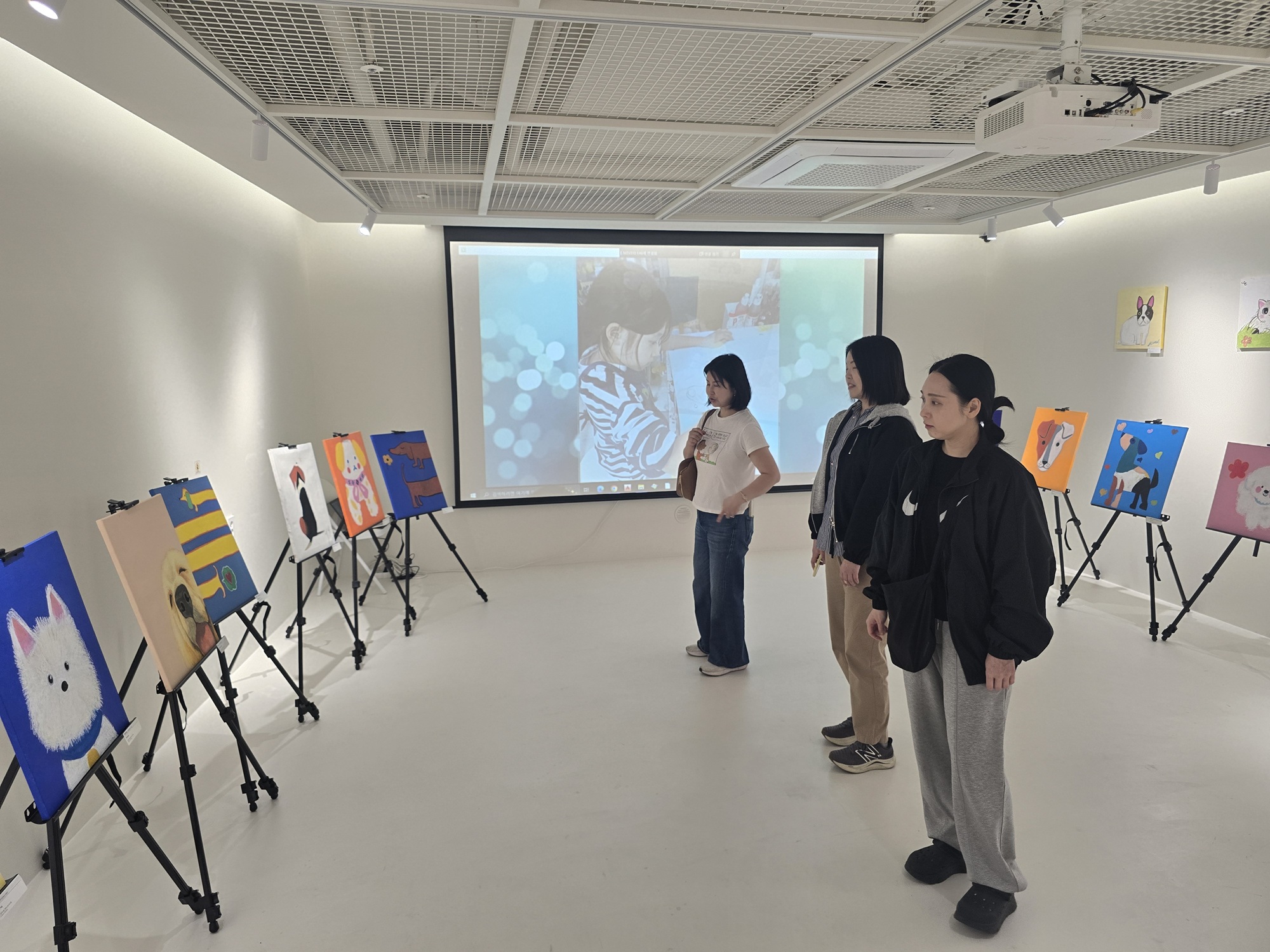 Abandoned animal art exhibition and pet tech IR event