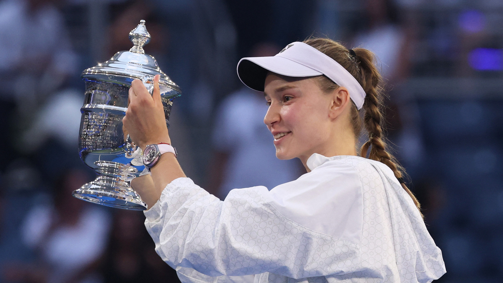 Maja Chwalińska celebrating her Wuhan Open victory